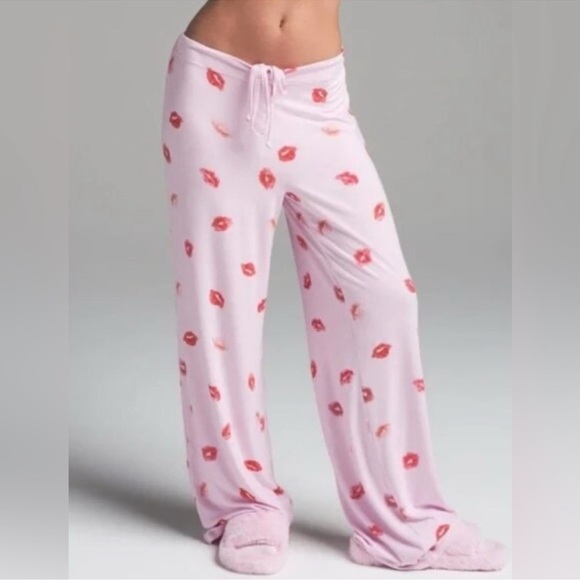 SKIMS NWT Sleep Pant - Cherry Blossom Lipstick - Picture 2 of 5